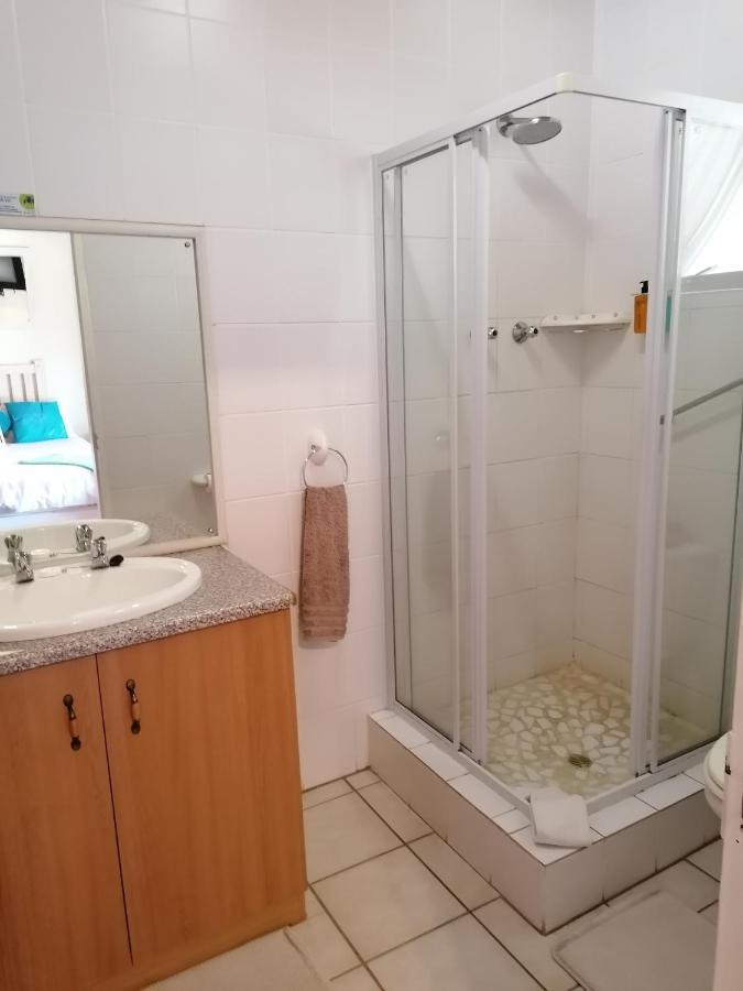 Culdesac Guesthouse เอาท์สโฮร์น ภายนอก รูปภาพ