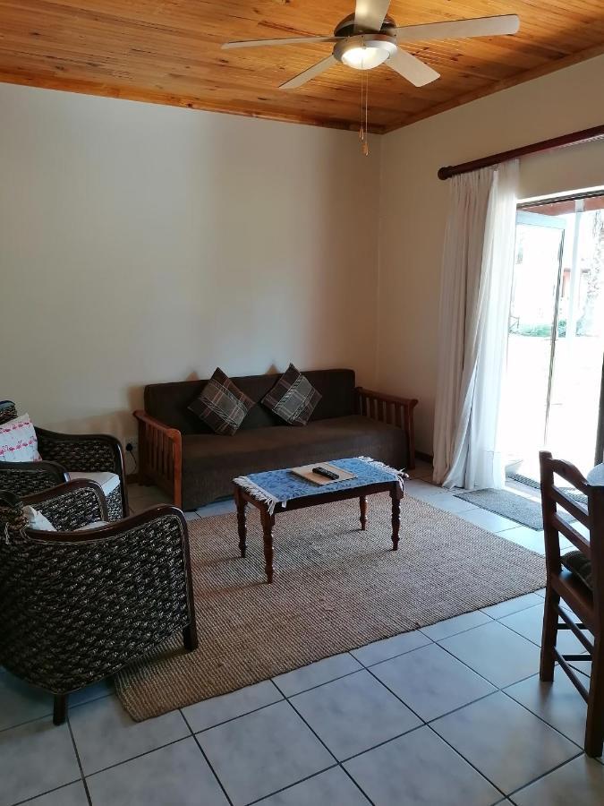 Culdesac Guesthouse เอาท์สโฮร์น ภายนอก รูปภาพ