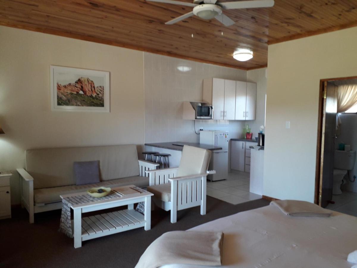 Culdesac Guesthouse เอาท์สโฮร์น ภายนอก รูปภาพ